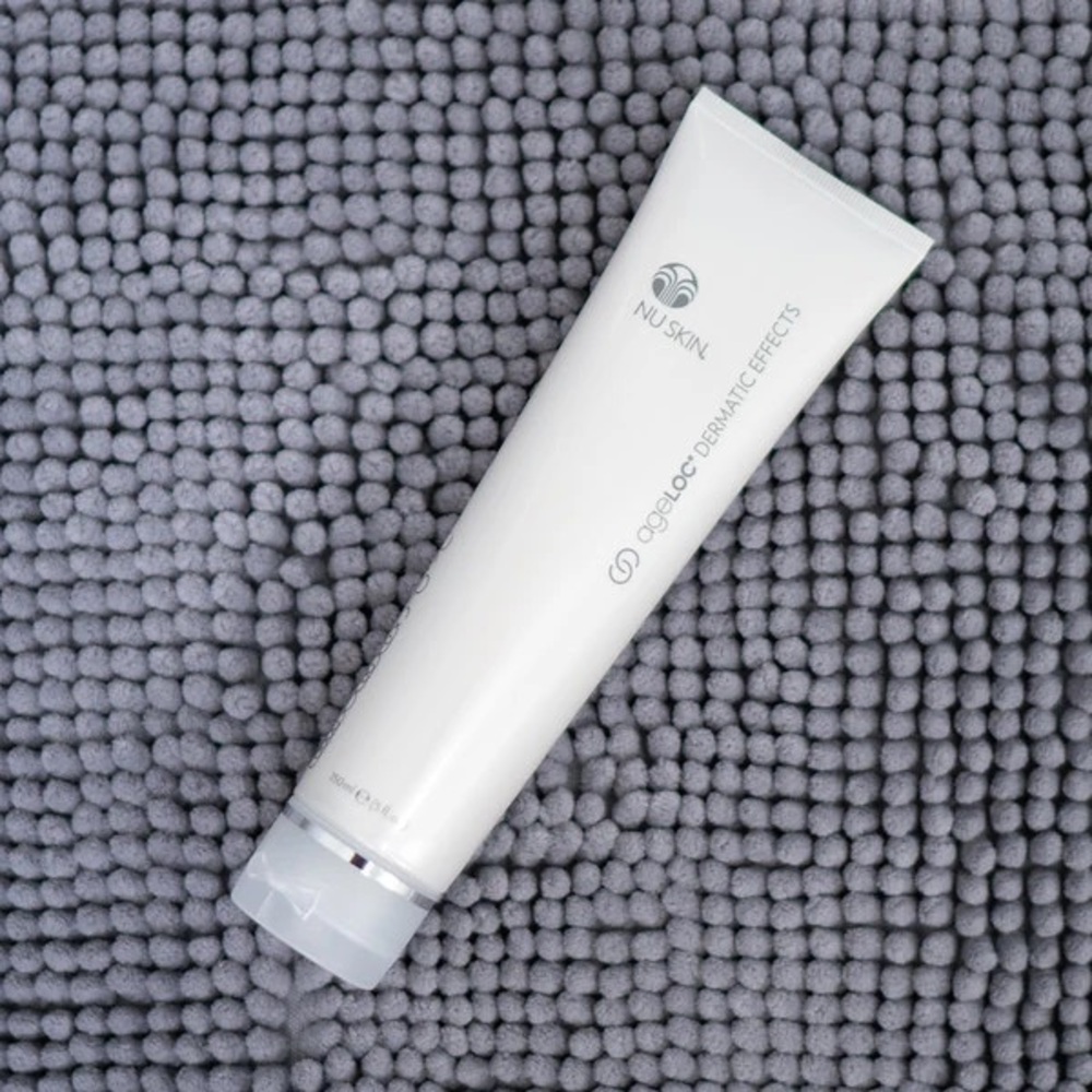 Firming Cream Dermatic Effects for smoothing wrinkles & cellulite by Nu Skin